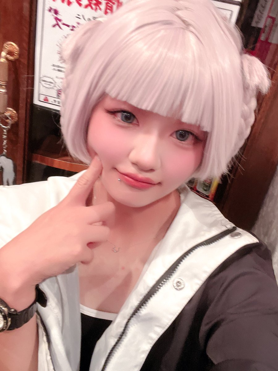 hu_tya034's tweet photo. ひさびさ出勤では顔まかか https://t.co/M9kYBpo2u2