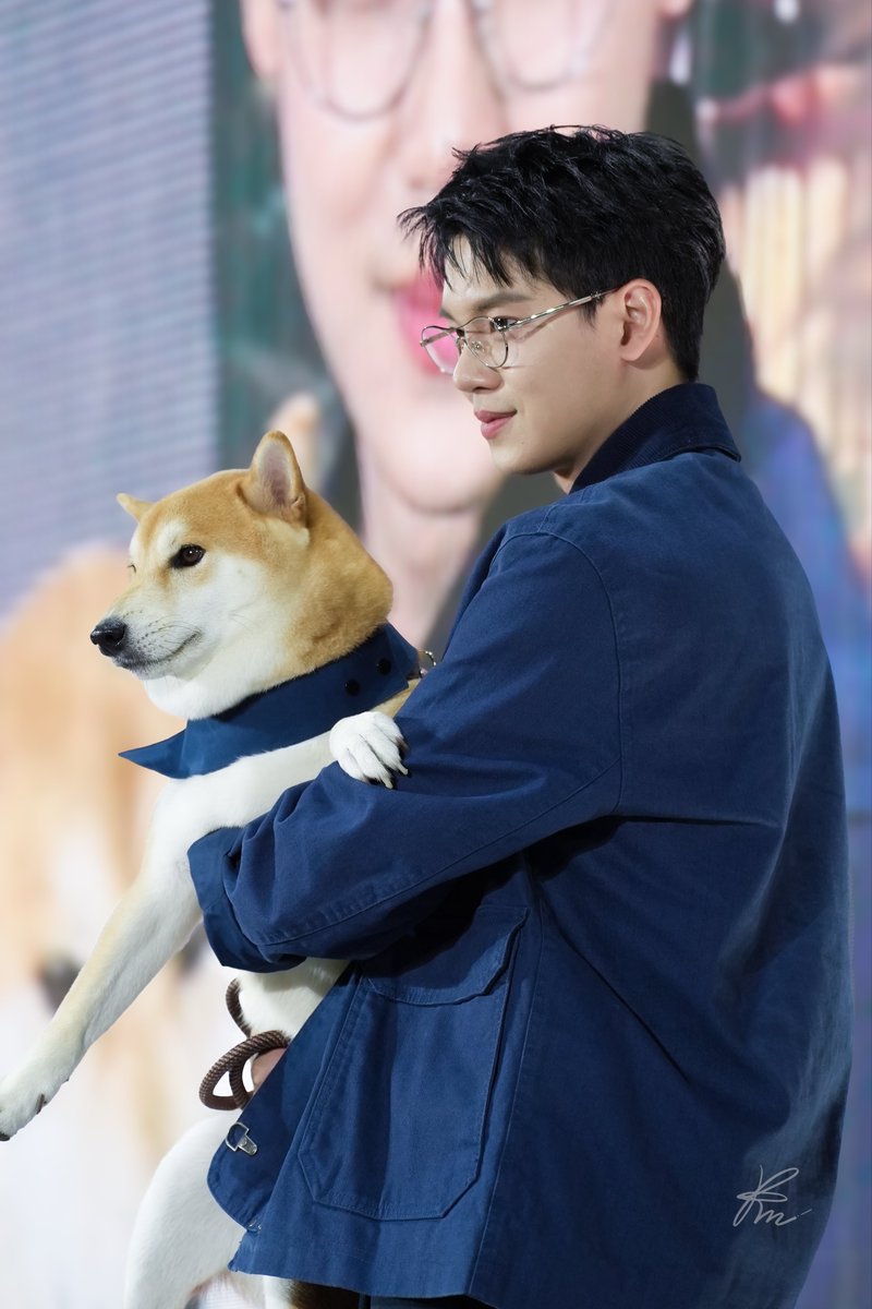 prchypp's tweet photo. คัยว่าพิอ้วนคับ พิตั้งจัยทำน้ำหนักไว้ให้ป๊าซ้อมอุ้มคนหนัก59ตะหาก  

#VIFxYWZSPetexpo 
#yinyin_anw @yinyin_anw 
#Zulueho5 https://t.co/fIIzvZ7i9w