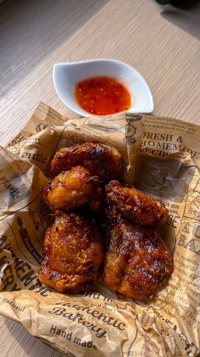 don_sido_'s tweet photo. J’ai fait des nuggets aux crevettes sans gluten et sans friture complètement dingue 🍤😍

TOUTES MES RECETTES SONT SUR INSTA 📸: https://t.co/HRzgccWqb2 https://t.co/T4l7IRrOGf