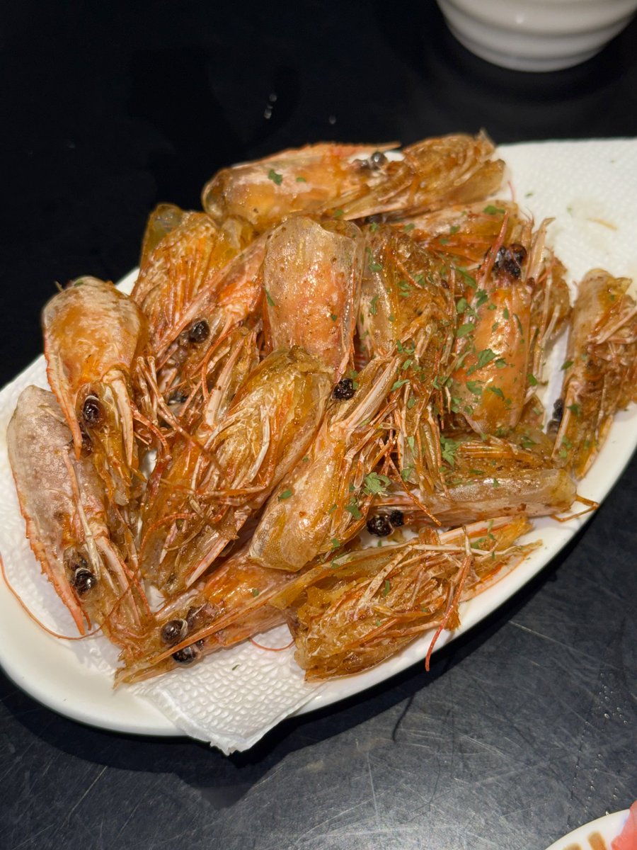 mo_yaam's tweet photo. 광안동 해랑 🦐

생새우회 계절이 왔다 ...
제발 불닭마요소스 찍어먹어봐
여기 기본 안주가 매콤한 김치우동임 배우신분 https://t.co/lQ30eSxpyv