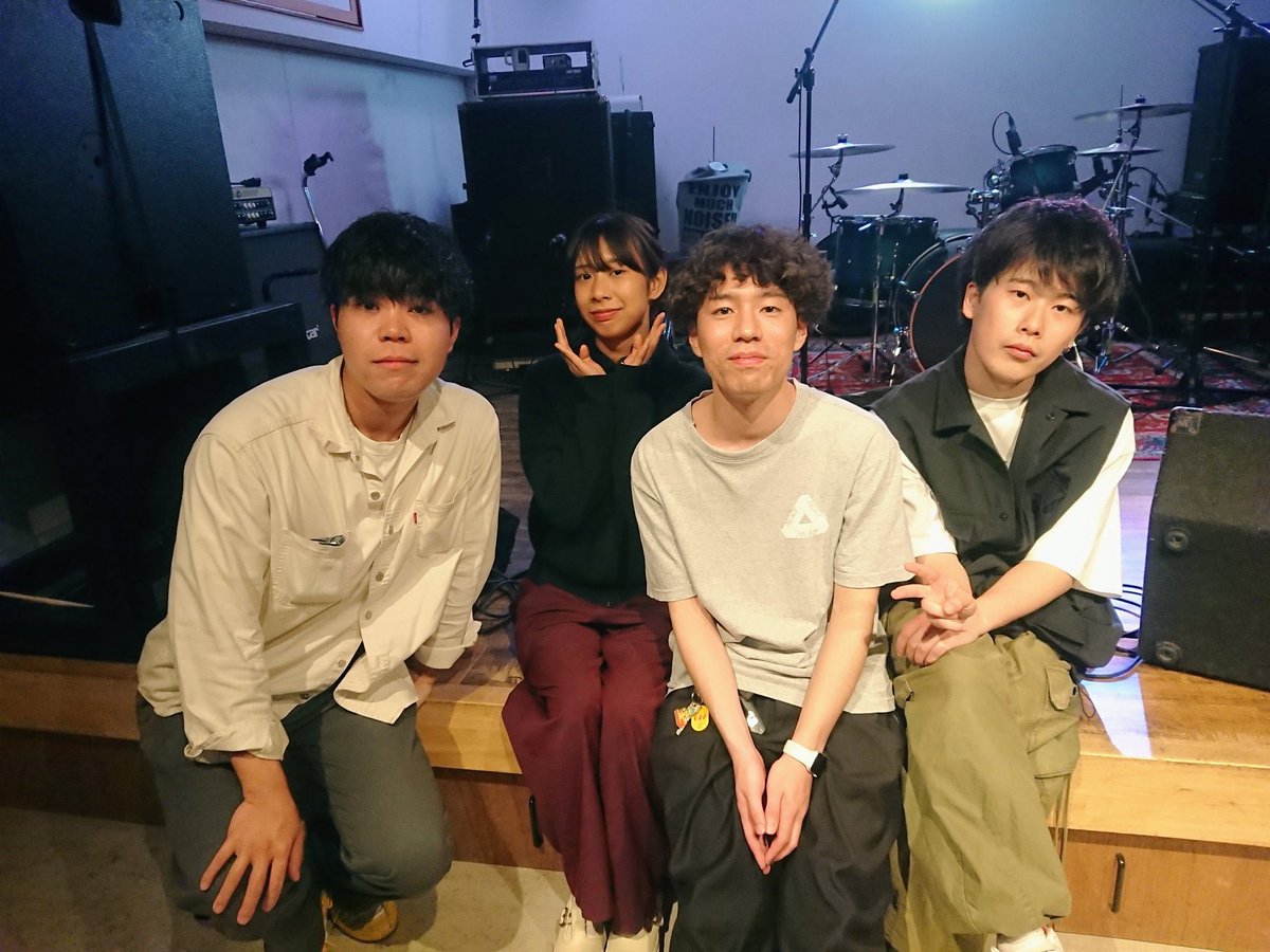 terminal_yay's tweet photo. info/

我々のドラムを支えてくれたLeoto（@Miyao380myao ）があと数回のライブをもって活動を一旦終えることになりました。

皆様、大きな拍手を。

今後は新サポート体制で進み、直近のライブについては砂場泥棒（@sunadoro_band ）より、矢島くんをお迎えします。

みんなのおかげで音を鳴らせる。 https://t.co/8hWjiFZtFb