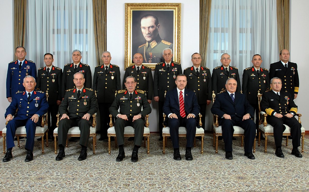 gundem7x24's tweet photo. #ARŞİV| Yüksek Askeri Şura Toplantıları

2007 / 2026 https://t.co/6ytOIualNi