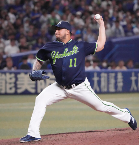 yakulpon's tweet photo. 【ヤクルト】紙一重の敗戦続く…５連敗中４試合３－４　リリーフ４度負け投手、キハダ３登板連続(日刊スポーツ)

同期間中、リリーフ投手が4戦で負け投手。この日も9回に同点弾、サヨナラ打を浴びたホセ・キハダ投手（30）は3登板連続で3度黒星がついている。
https://t.co/HdLoAwqgdE https://t.co/pXENmYMZW0