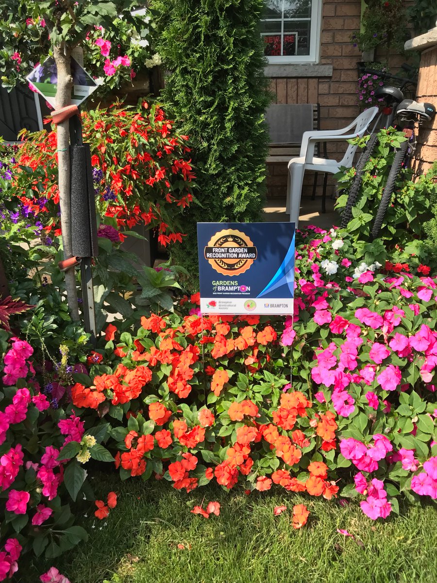 CityBrampton's tweet photo. It's not too late to participate in the Gardens of Brampton! 🌸🪻

The submission deadline has been extended until August 16.

Residents are invited to build their gardening skills, learn proper techniques and share photos of their front gardens. Submit a photo of your front garden for a chance to receive a recognition award lawn sign and be honoured through a special collaboration with @BramptonLibrary. 📸

Whether your garden is full of bold blooms, fresh greenery or a few carefully planted favourites, your efforts help make Brampton feel more welcoming, connected and cared for. 

Gardens of Brampton is in partnership with the Brampton Horticultural Society and Chinguacousy Garden Club, recognizing residents who care for their gardens and add colour, character and pride to local neighbourhoods. 

Submit by August 16 🔗: https://t.co/1s2YjuKGEz