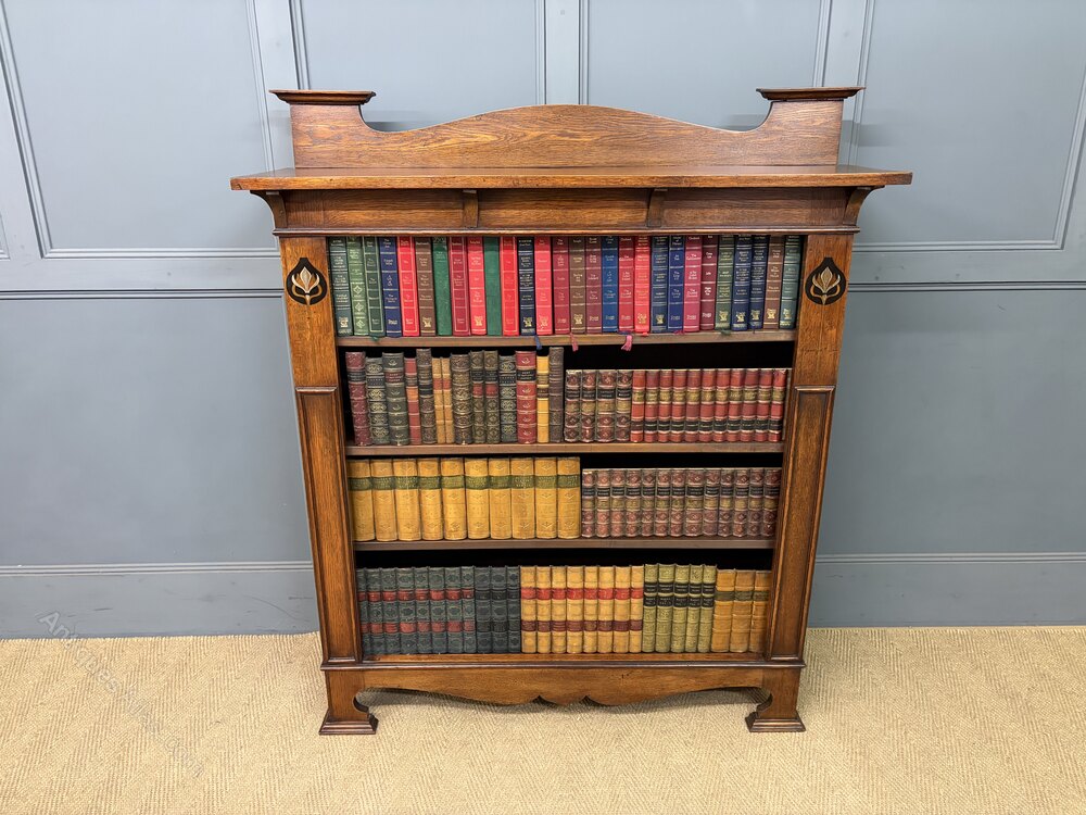 antiques_atlas's tweet photo. For SALE on Antiques Atlas we have this
Arts & Crafts Oak Open Bookcase https://t.co/jq2RptAZdz #antiques From Camden Antiques @CamdenAntiques #AntiqueFurniture #antique #openbookcase #antiquebookcase #antiquefurniture #antiquehome https://t.co/sBkcMvJPHv