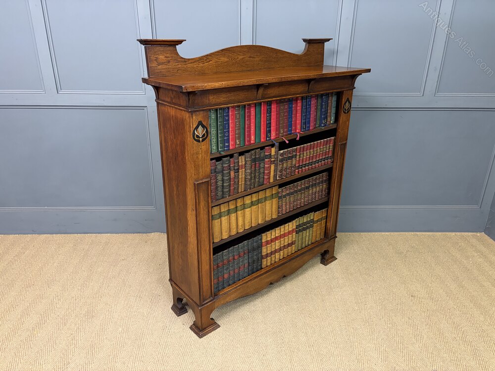 antiques_atlas's tweet photo. For SALE on Antiques Atlas we have this
Arts & Crafts Oak Open Bookcase https://t.co/jq2RptAZdz #antiques From Camden Antiques @CamdenAntiques #AntiqueFurniture #antique #openbookcase #antiquebookcase #antiquefurniture #antiquehome https://t.co/sBkcMvJPHv