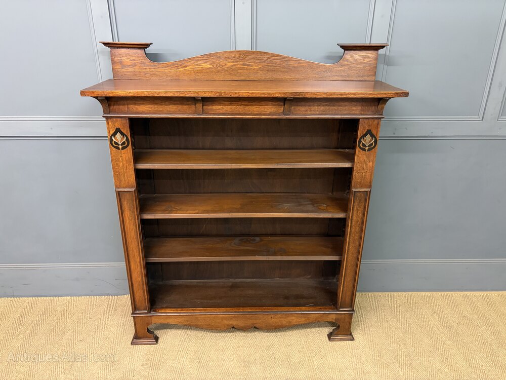 antiques_atlas's tweet photo. For SALE on Antiques Atlas we have this
Arts & Crafts Oak Open Bookcase https://t.co/jq2RptAZdz #antiques From Camden Antiques @CamdenAntiques #AntiqueFurniture #antique #openbookcase #antiquebookcase #antiquefurniture #antiquehome https://t.co/sBkcMvJPHv