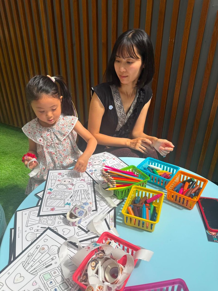 bentallcentre's tweet photo. The wait is over – Kids at Work is here! 👷🍕🌸👮💄

Little ones can explore exciting careers through hands-on activities, collect stamps in their Kids at Work Passport, and earn a special reward.

Spaces are limited, so book your child's place today! https://t.co/nfPj2d0lpI https://t.co/CqL0CmwlBp