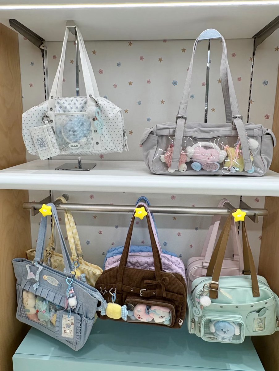 jacfkpot's tweet photo. APA GAK NAKSIR LIAT BARANG DISINI SECANTIK INI?! 😭 Beli satu aja bakalan kurang sih kalo kesini 🥹🙏 https://t.co/iV00Tu2vnu
