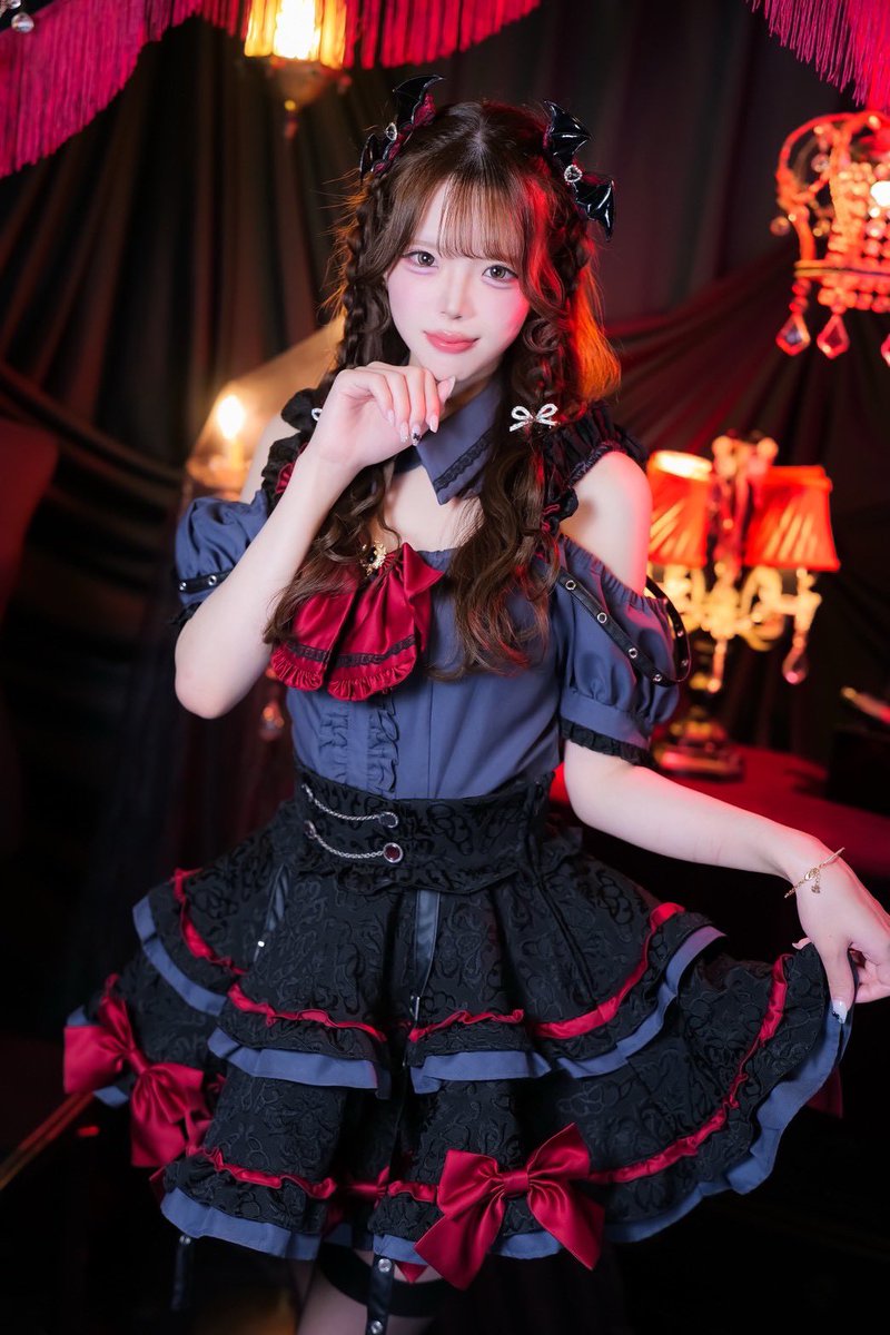 bloody__sugar's tweet photo. ✦・┈┈┈ビジュアル公開┈┈┈ ・✦

  🥀 ゆに (@yu2oo_ ) 🥀

　⛓️Birthday：2月19日

　⛓️ MBTI：INFJ

　⛓️♡ : FPS、御朱印集め

「 一生わたしにお熱になって♡」

✦・┈┈┈┈┈┈┈┈┈┈┈┈┈ ・✦ https://t.co/addt43PjTG