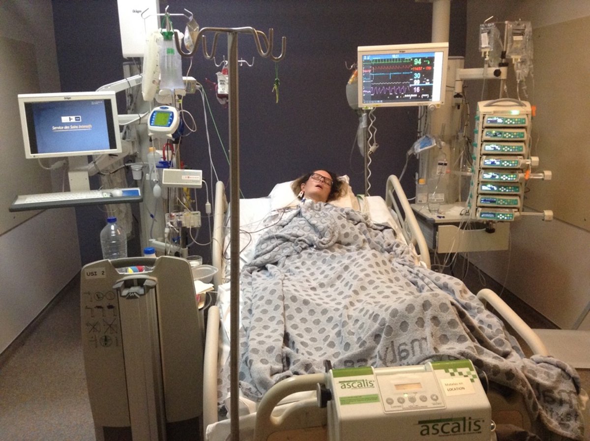 theAMRnarrative's tweet photo. Discover Karen Northshield's extraordinary journey from surviving the Brussels terrorist attack to battling #AntimicrobialResistance with #PhageTherapy. 

Read her inspiring story 👉https://t.co/x69ZV1MQV5 

#theAMRnarrative #AMR https://t.co/UxGNzJt4Eq