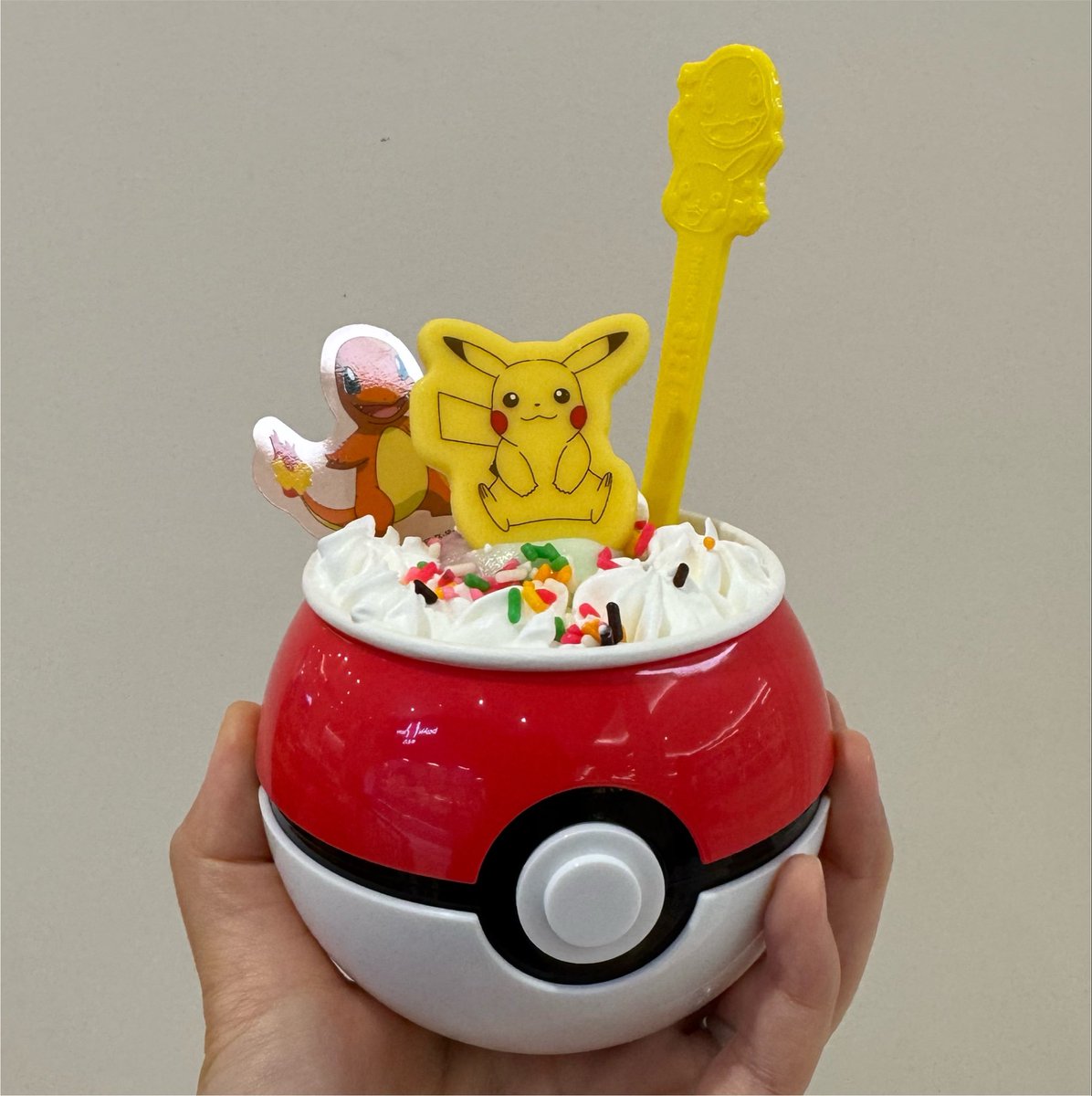 confeitoblog209's tweet photo. ポケモンコラボの31🍨
つい買ってしまった…😇 https://t.co/jstVZOiIJV