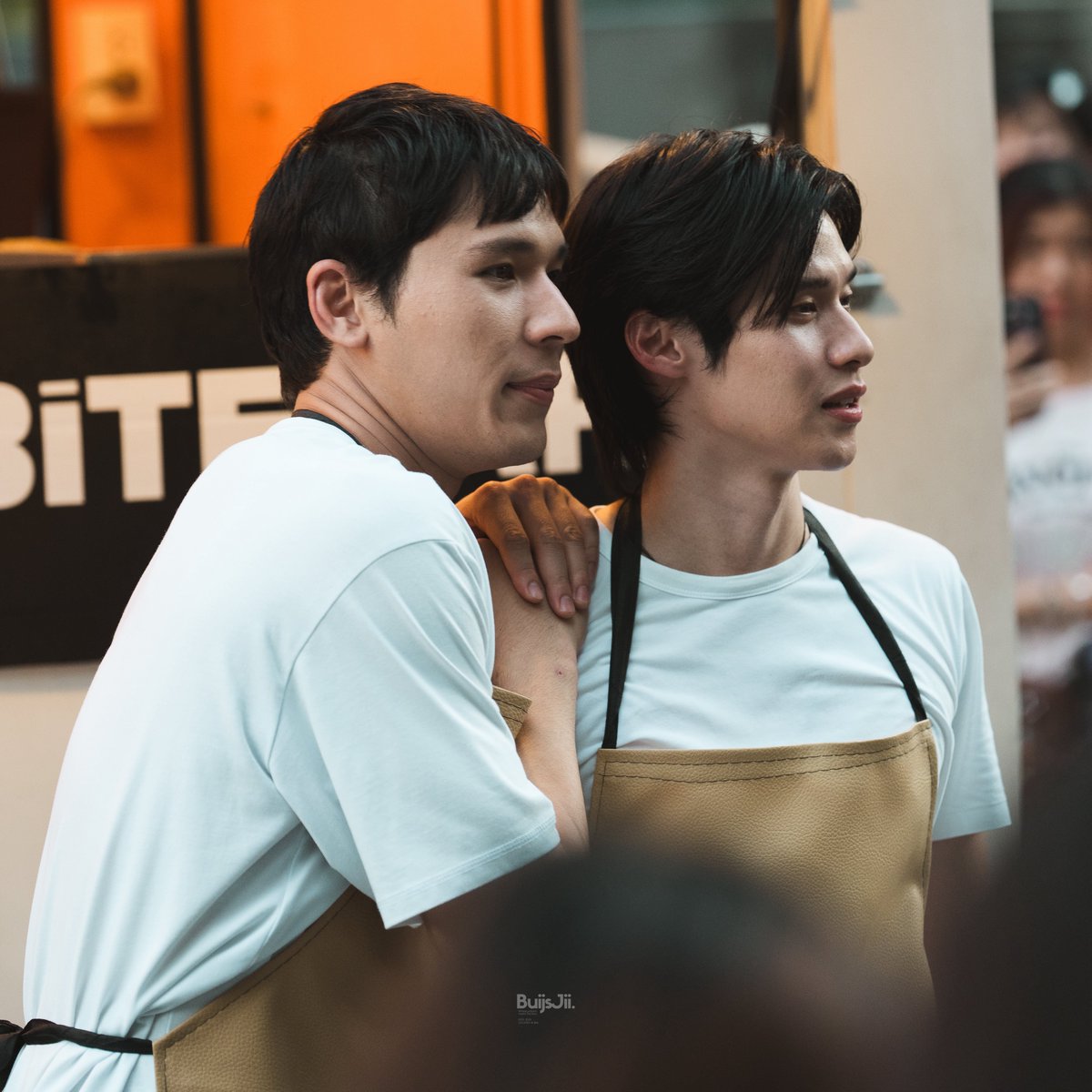 Sasiwimolsb's tweet photo. @CentralPinklao ฝากด้วยค๊าบบ น้องๆน่ารักมากกก 🐶
@peakpeemapol 🐰
@pearlpooo 🐶
#peakpeemapol #pearlpooo
#PearlPeak #เพิร์ลพีค https://t.co/BB7Mpxfxe7