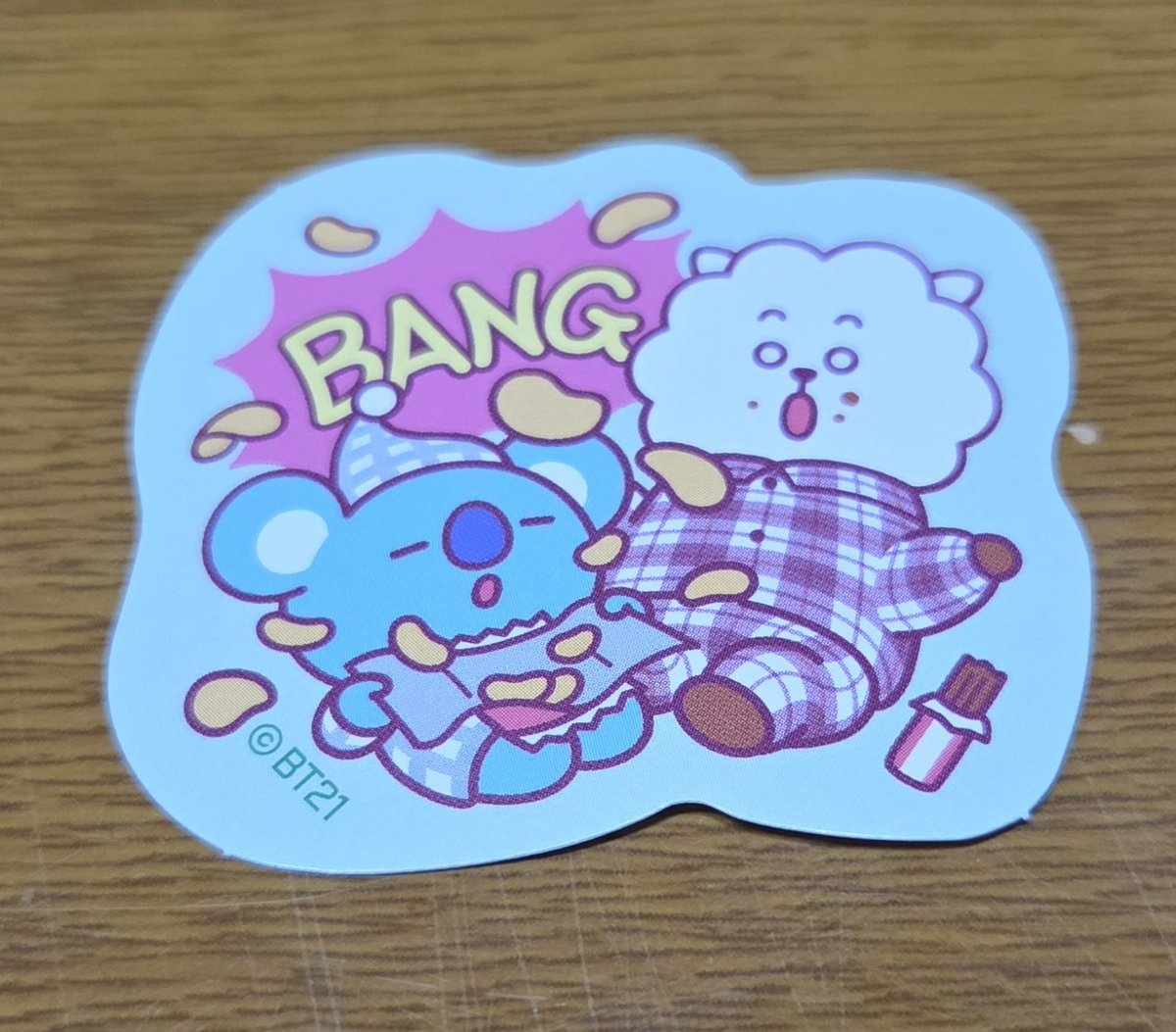 ohkamikora1126's tweet photo. BT21 スナック　ダイカットステッカー　
交換希望

譲→KOYA&amp;RJ 
求→画像2の丸が付いているもの
　　ALL優先
郵送のみ
よろしくお願いしますm(_ _)m https://t.co/iS41Xo66zr
