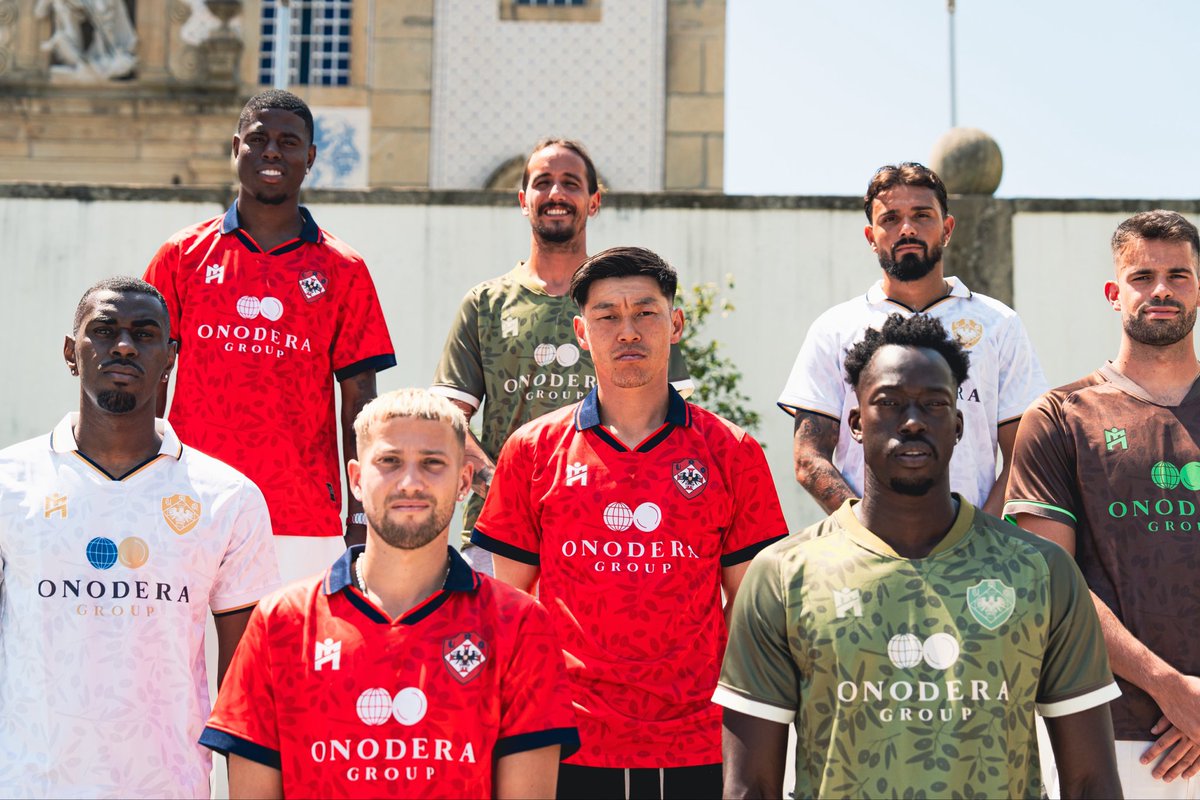 oliveirense_jp's tweet photo. 今シーズン、地域のアイデンティティ、誇りとともに🫒✨
The colors of this season.
Our identity.
#オリヴェイレンセ #oliveirense #UnidosPelasRaízes #IMANE https://t.co/BQPSX2sLxn