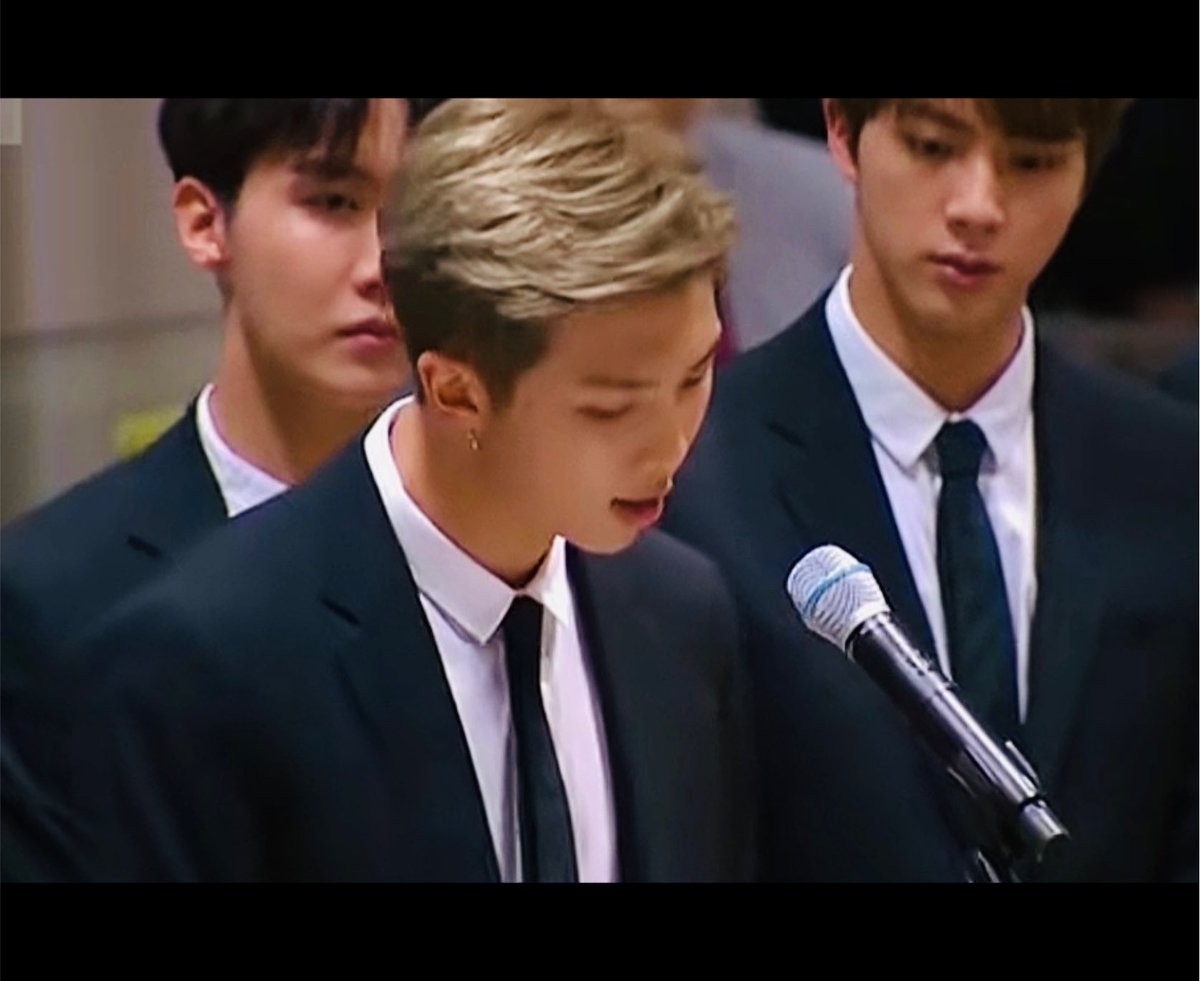 DzaddyJoon0613's tweet photo. UNICEF speaker 🤝 GUEST speaker
#ARSD #ARMYSelcaDay #armyday #BTS #RM https://t.co/mCypDsiZv1