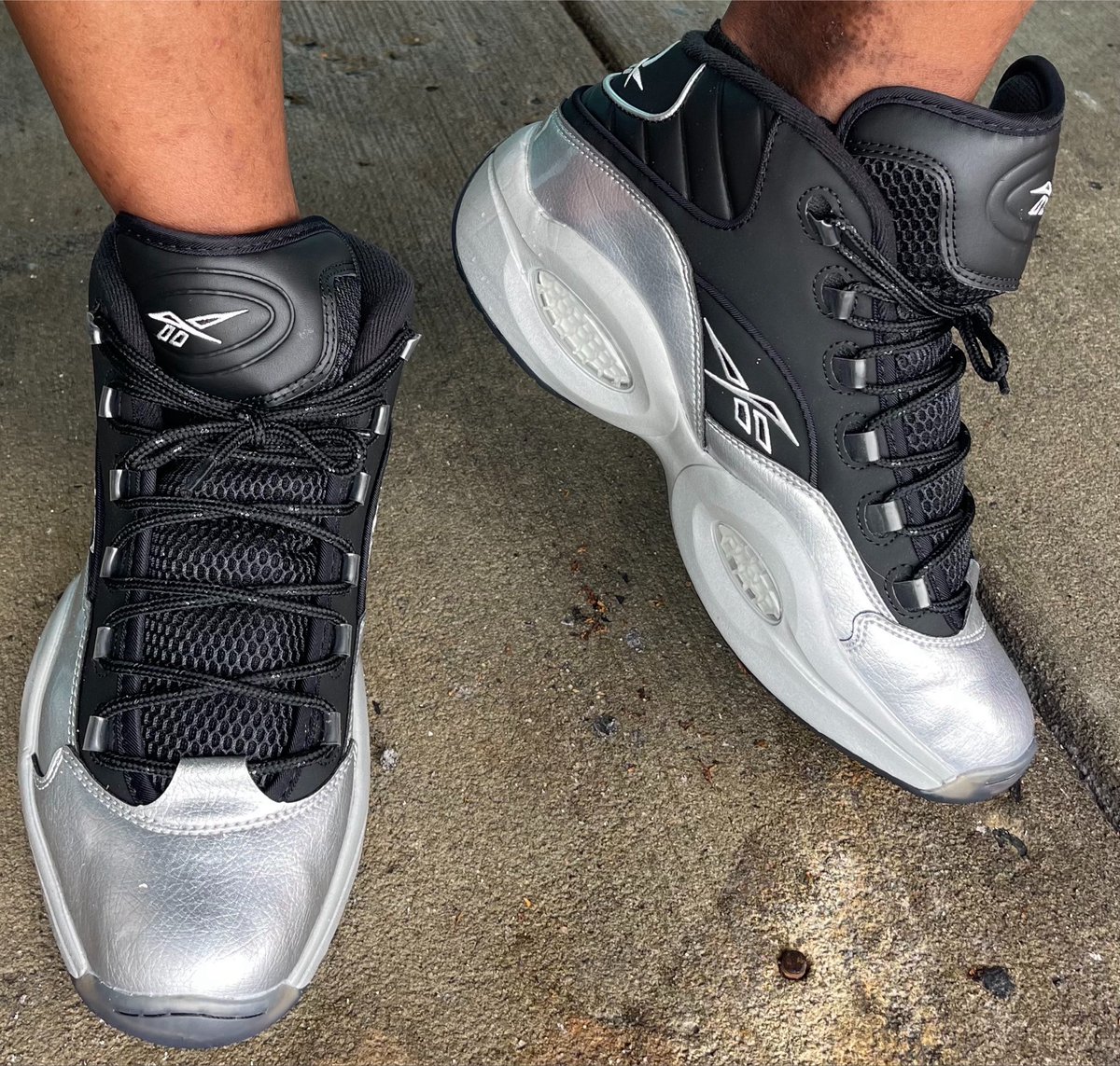 hisexcellence79's tweet photo. Ended off Philly the right way…
#kotd
#yoursneakersaredope
#unds
@Reebok
@alleniverson
Reebok Question Mid I 3 Motorsports https://t.co/sgxWgYk76A