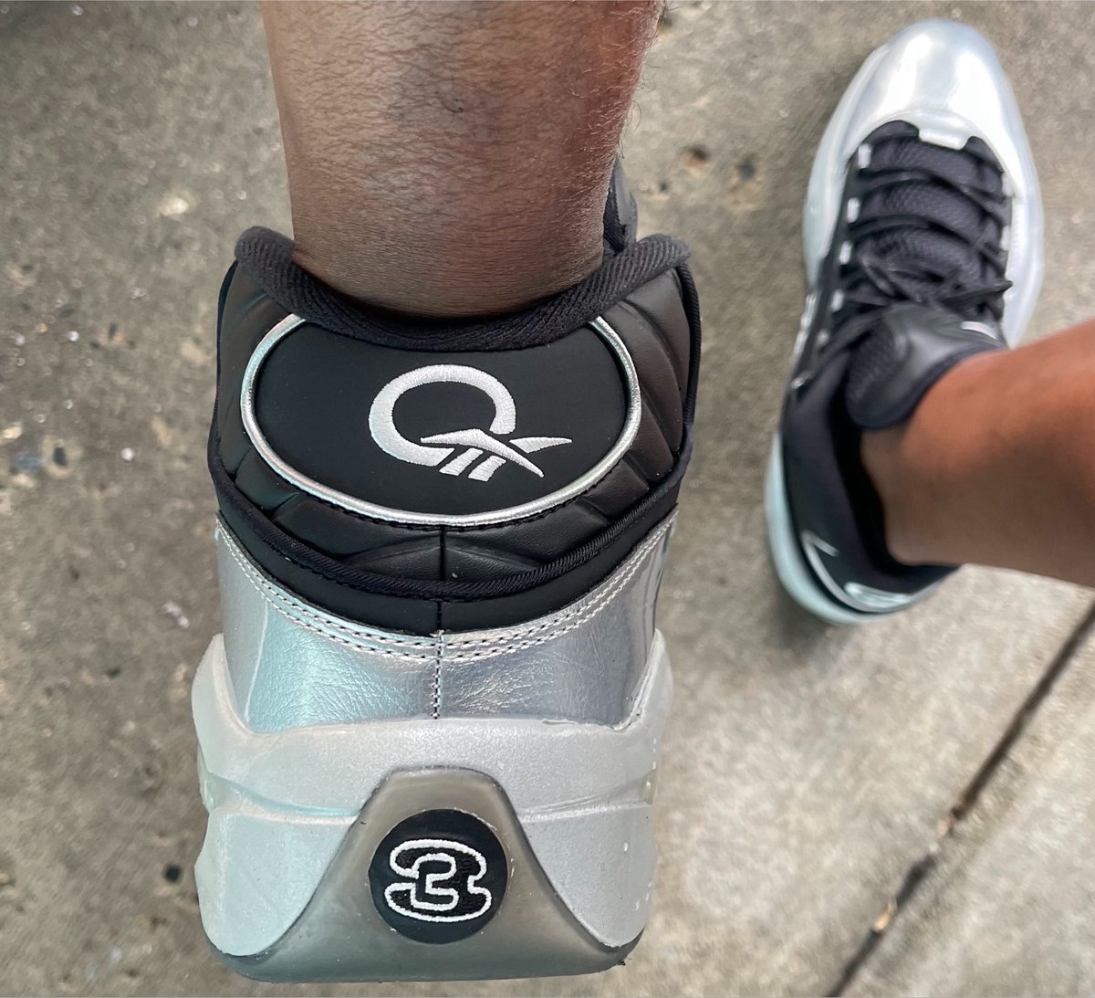 hisexcellence79's tweet photo. Ended off Philly the right way…
#kotd
#yoursneakersaredope
#unds
@Reebok
@alleniverson
Reebok Question Mid I 3 Motorsports https://t.co/sgxWgYk76A