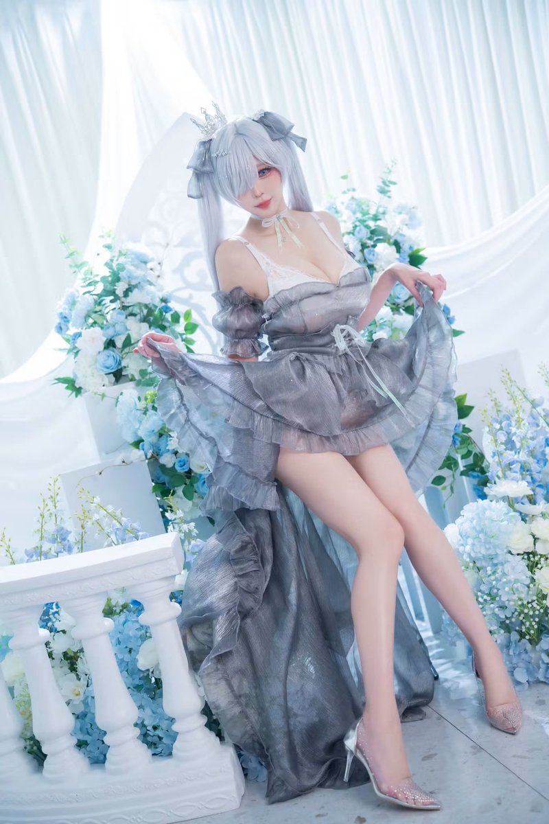 Genkocosplay's tweet photo. 灰姑娘✨️
#妮姬 #nikke #nikkegoddessofvictory #Cinderella #灰姑娘 https://t.co/HIroGOr0uN