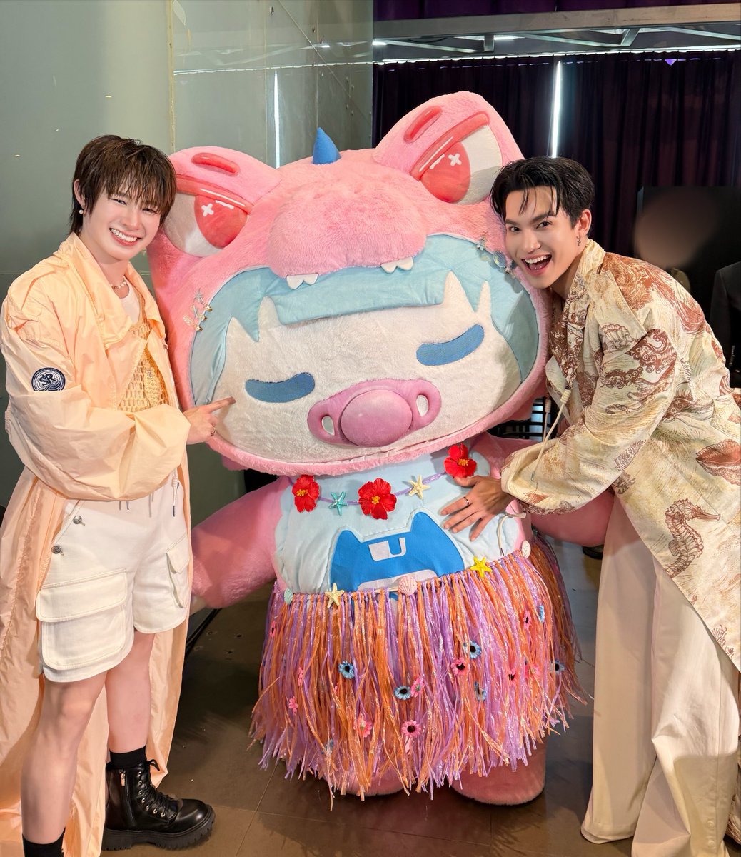 1744_yammy's tweet photo. ฮาร์ทดี้คนฉวยหนึ่งหมื่นฟอลแย้วว ขอให้หลานถูกค้นพบอีกเย้อ ๆ เยยนะ อยากให้ทุกคนมาเห็นความน่ารักของหนู ฮาร์ทดี้ดวงใจของแด๊ดดี๊ บี่บี๋และฮาร์ทดิส ดีใจที่มีหนูมาเติมเต็มครอบครัวของพวกเราน้าาา รักมากกก 🦖🍼💗 

#หนึ่งหมื่นฟอลของน้องฮาร์ทดี้ 🎀
#HeartDy https://t.co/OYJ0j3fXd3