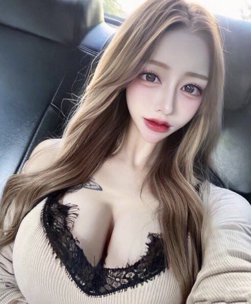 Mikunrkr's tweet photo. 金無くなったから久しぶりにログインしたらぁ💕いい���通知溜まりすぎ💕
お前ら自分が見下されながら貢ぐの大好きなマゾですぅ💕ってアピールしてるの気づいてますかぁ笑💕
ほら💕戻ってきてやったから貢ぎに来い💕
 #貢ぎマゾ  #マゾ  #崇韓  #韓女 https://t.co/ZAXnbB91B1