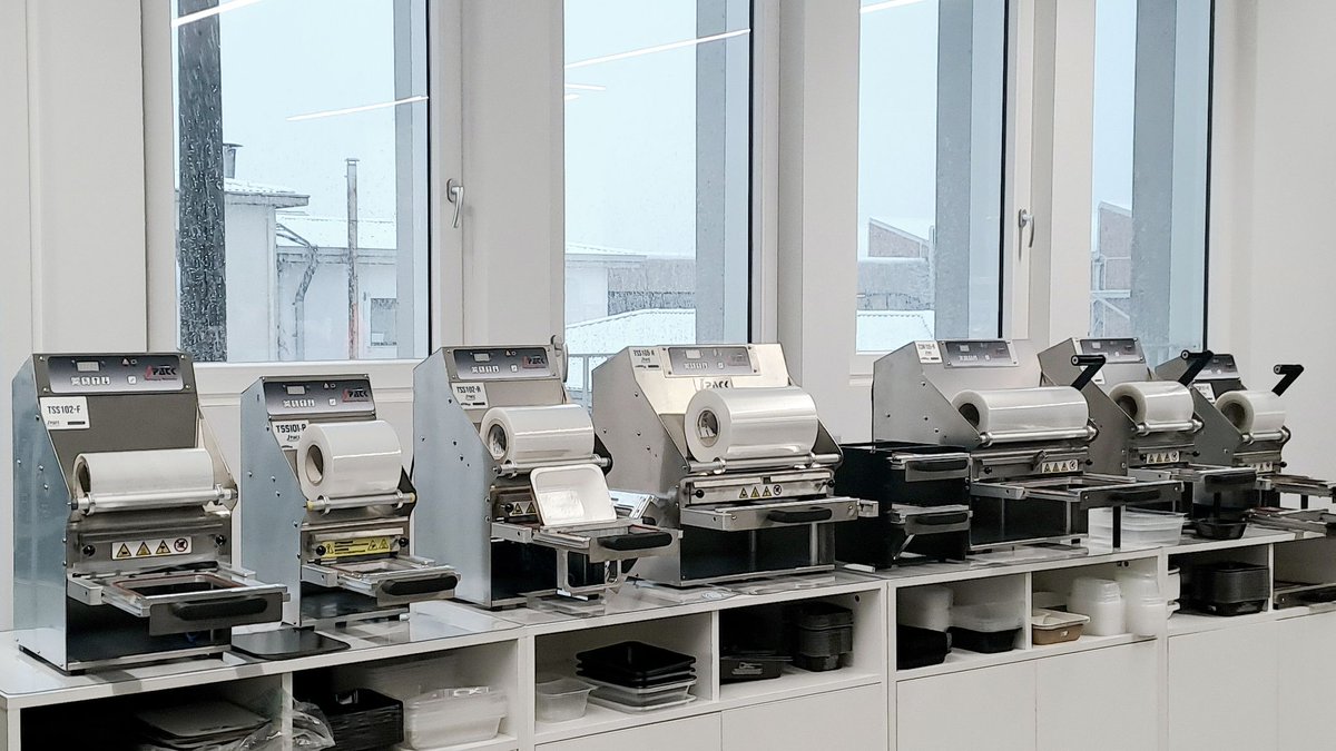VersatilePackag's tweet photo. 🚀 Discover our JPack Packaging Range: reliable, flexible, efficient machines to boost your packaging productivity. 📩 Contact us! #JPack #PackagingSolutions #FoodPackaging #Manufacturing #Automation #PackagingTechnology #Innovation #Productivity #FoodIndustry #BusinessGrowth https://t.co/vF7bVRvrH2