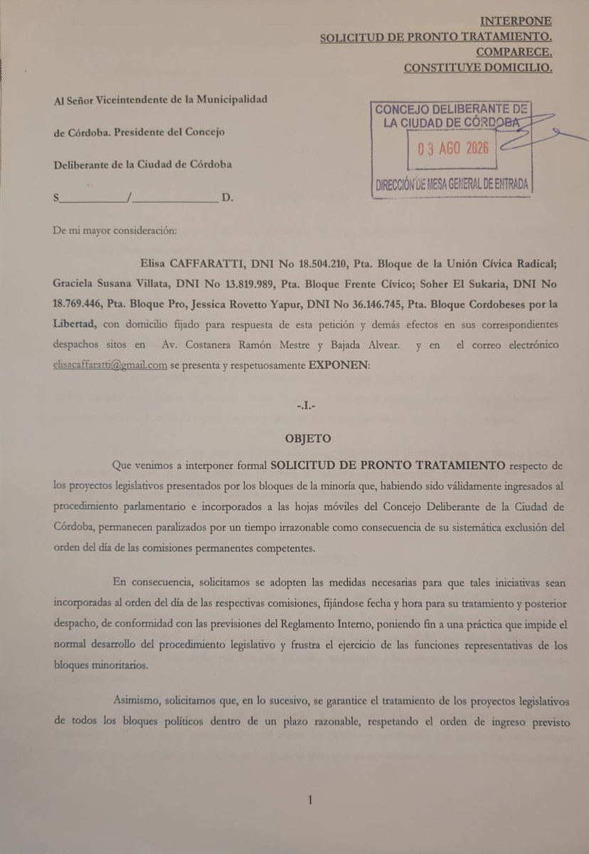 CaffarattiElisa's tweet photo. En el @ConcejoCba  hay más de 530 proyectos de la oposición paralizados, sin tratamiento.
No los rechazan. Tampoco los debaten. Los dejan fuera del orden del día hasta que pierden estado parlamentario y se archivan.
Junto al Frente Cívico, PRO y Cordobeses por la Libertad presentamos una Solicitud de Pronto Tratamiento para poner fin a esta maniobra administrativa y exigir que se cumpla el Reglamento.
Cada proyecto que se archiva sin tratamiento es un problema de los vecinos que el Concejo decidió no debatir.