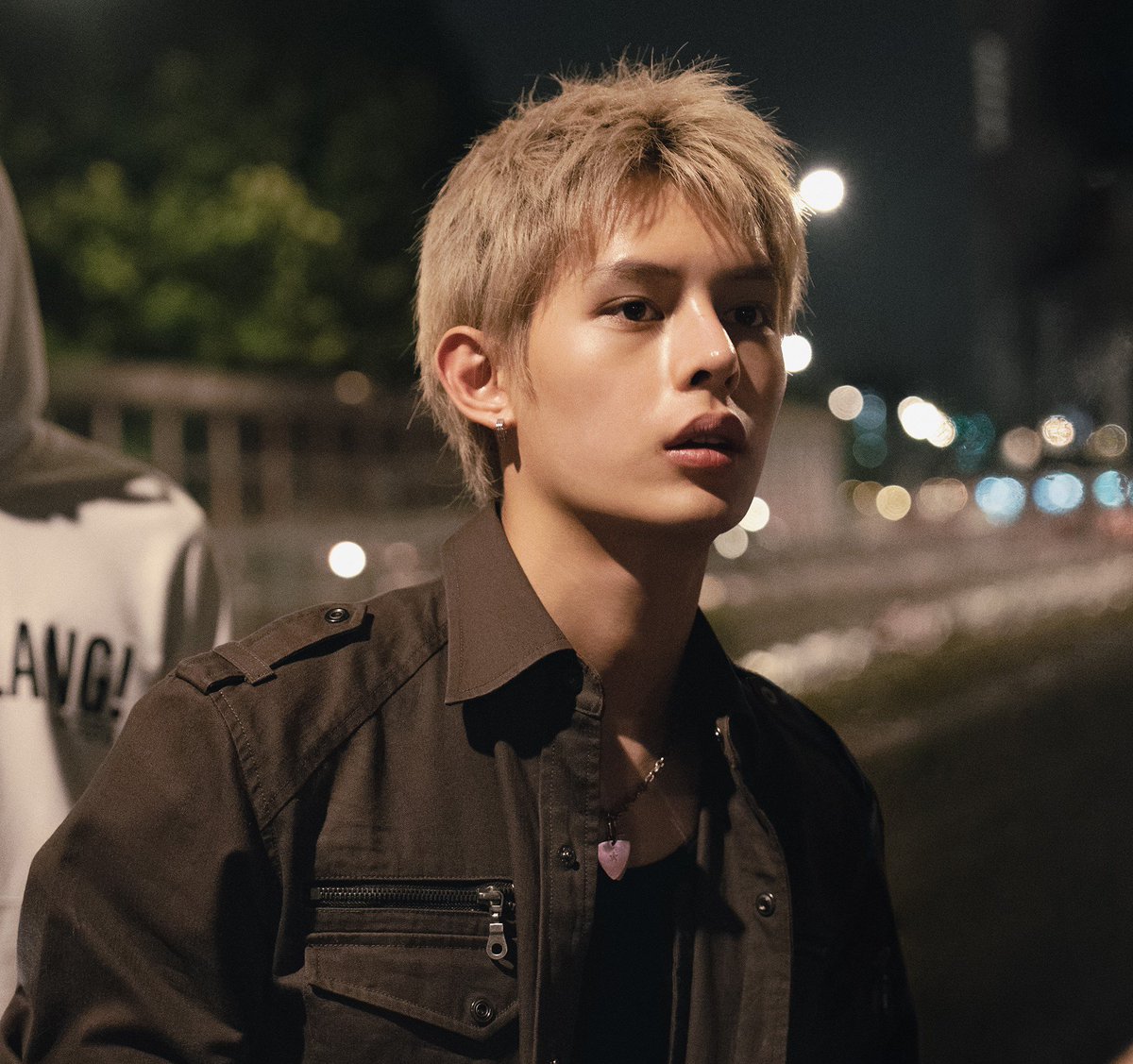 withcortis4life's tweet photo. he looks so pretty so boyfriend https://t.co/MWxVptWm7V