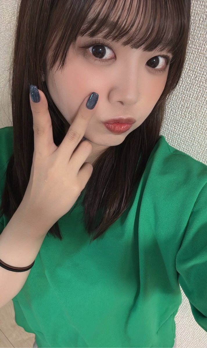 mrnn_ex's tweet photo. 8月に突入してしまいましたが
スケジュールです🌻

今月はチャレンジがいっぱいあって皆さんと会えるの楽しみです！！

今月はなんと！！
萌楓プロ月間です🐣💓
ぜひお近くの方は会いにきて🥹💓

夏風邪流行ってるので、皆さん体調には気をつけてくださいね！

今月もよろしくお願いします🤍💚🤍💚 https://t.co/B9nIG2aZW3