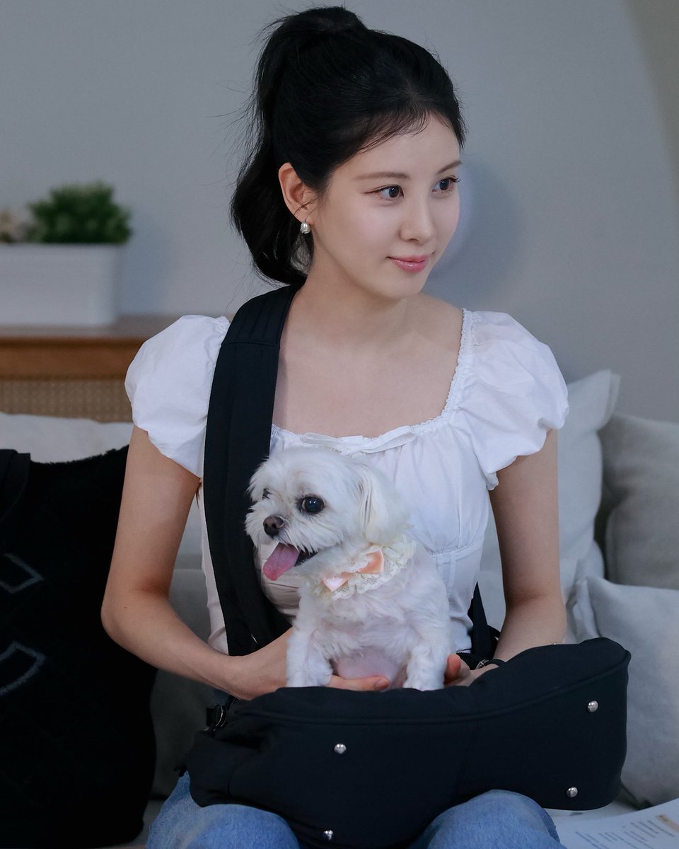 SeohyunPoint's tweet photo. Happy 19th debut anniversary Seohyun 🎊 https://t.co/d1mI0CsUqe