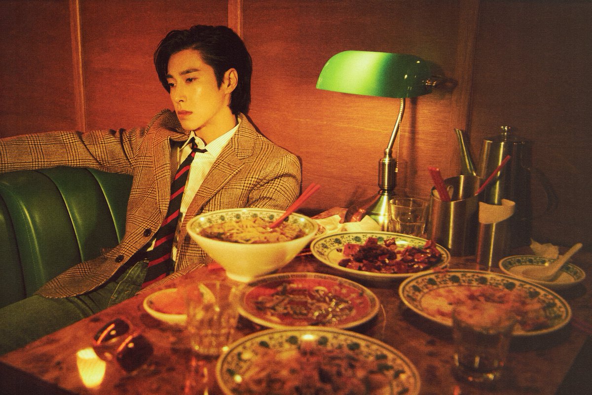 asuddenbursting's tweet photo. 누아르는 말이다 진짜 개쩌는 컨셉의 개쩌는 음반이다 https://t.co/lh2VuaiEfV