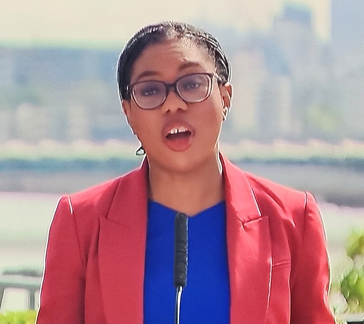 TStandfield1789's tweet photo. So Kemi Bay-denoch promises that the Tories will build more prison places.
Just like they did last time.
482.
After cutting 12,500 &amp; closing 23 prisons.
Pathetic hypocrite.
@KemiBadenoch @Conservatives @NJ_Timothy @CPhilpOfficial @griffitha @MelJStride @Helen_Whately @pritipatel https://t.co/KwXCH5tpzv