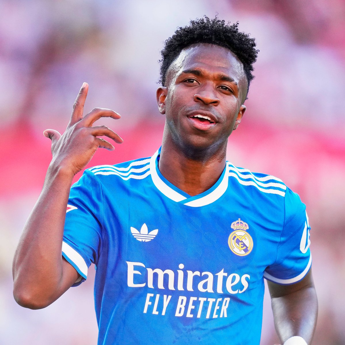 TouchlineX's tweet photo. 🚨 𝗝𝗨𝗦𝗧 𝗜𝗡: The meeting between Vinicius Junior and Real Madrid for contract renewal talks is scheduled for Wednesday.

— @Rodra10_97 https://t.co/PE3Op3sPyd