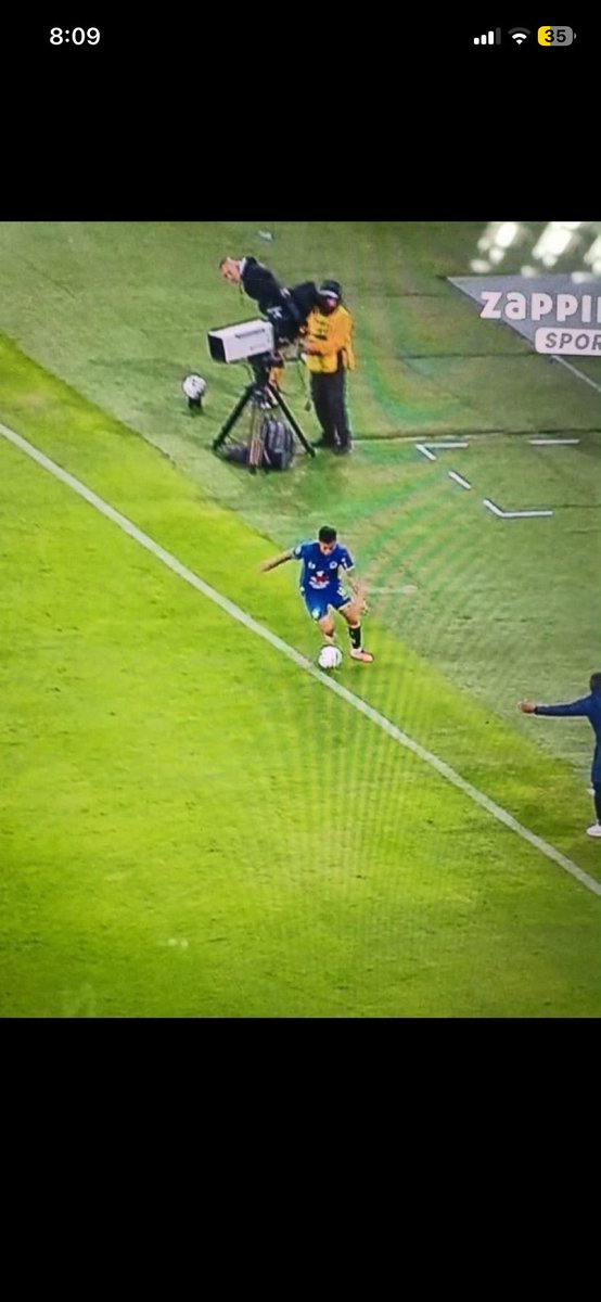 FakeErick21's tweet photo. @DelfinSC Pésimo “arbitraje” jajajajjajaja se fueron bien cogidas así se van las putas que se cierran y no buscan otro gol jajajajjaja https://t.co/fRyMCSywrT