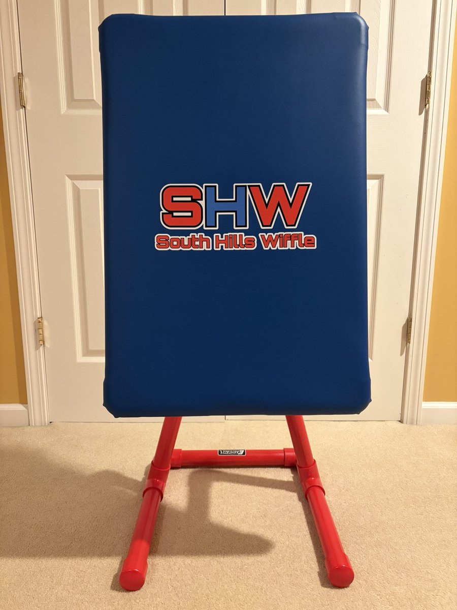 EasyCallKZone's tweet photo. Royal blue strike zone with a red base and a custom decal #wiffleball #easycall #blitzball https://t.co/gQbVBYZwGd
