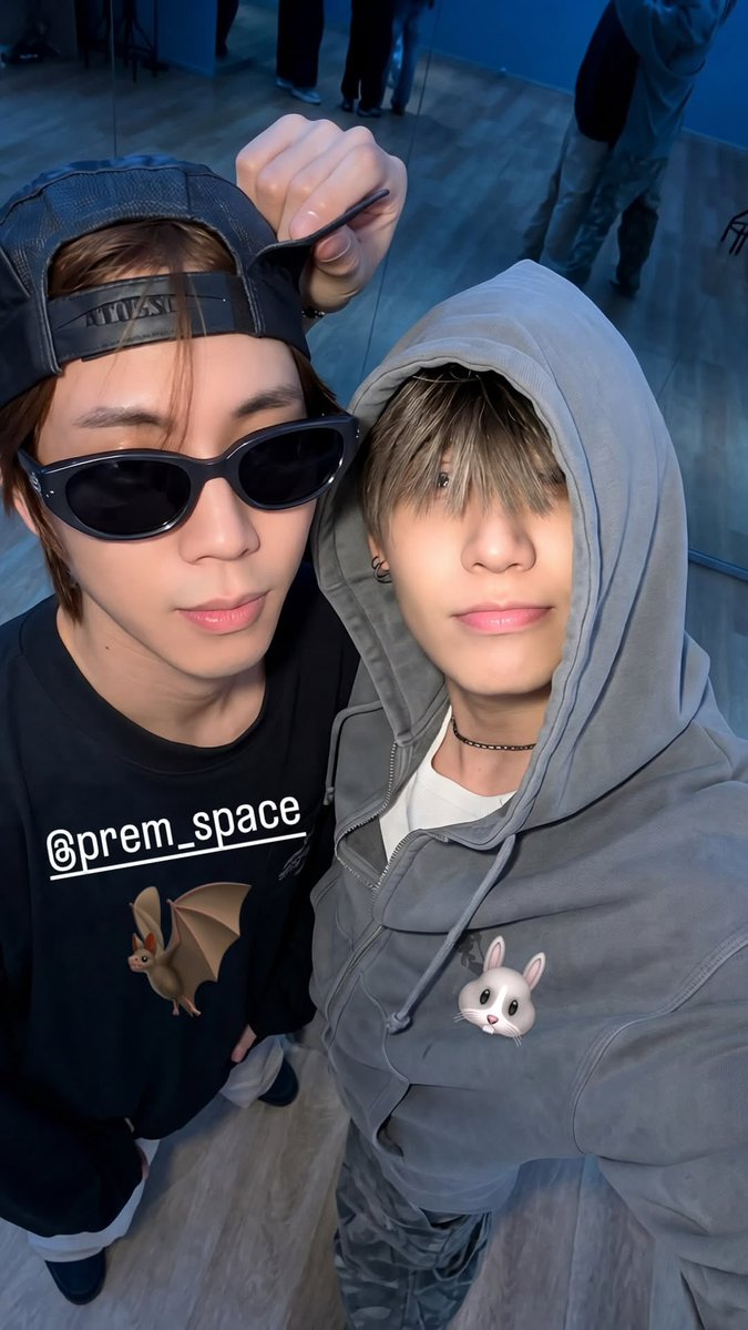BounPrem_TH_OFC's tweet photo. [04.08.2026] IGs updated : #bb0un 

🦇🐰

/// 🤔🫠🫨
#prem_space #BounPrem https://t.co/ATPaoei3FH