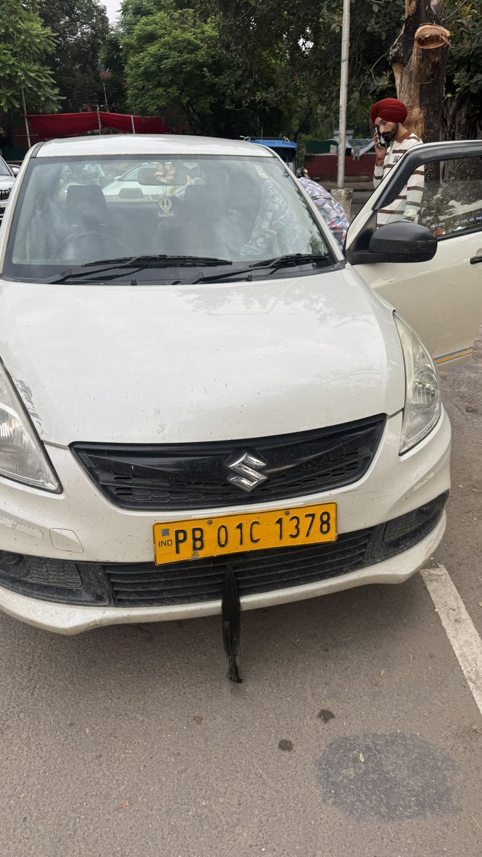 devoirtech's tweet photo. @trafficchd these goons were about to hit me, and threatened and tried to snatch my phone. Kindly take strict action @DgpChdPolice https://t.co/xXEAgjMhoW