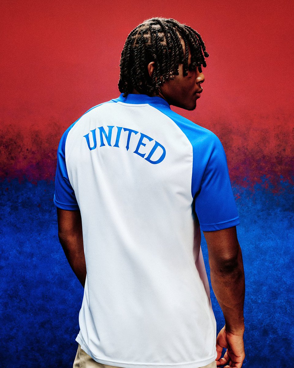 ManUtd's tweet photo. U N I T E D 💎
