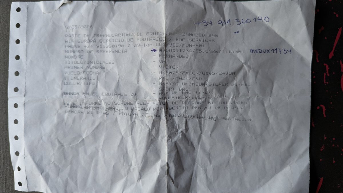 fito_fernandez's tweet photo. Recibí mi equipaje de @AirEuropa abierto y me robaron un perfume (vuelo PMI-MAD-MVD, PIR MVDUX11734). Se niegan a indemnizar diciendo que es "artículo valioso", pese a cubrir artículos de aseo personal. Entregué mi valija intacta, me la devolvieron violada.  Ojo con quién vuelan! https://t.co/pQrspro2fI