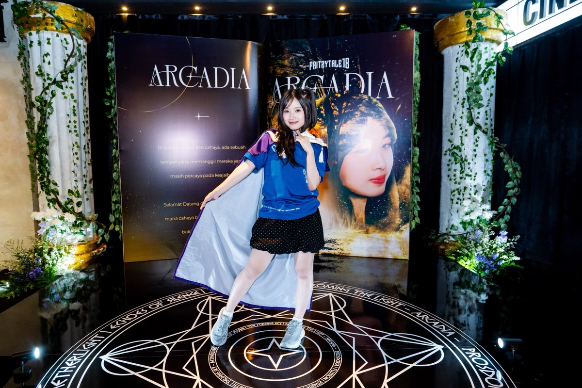 rosmegicienne's tweet photo. Sekali lagi, selamat ulang tahun ya @RFritzy_JKT48 

So happy to see everyone love you 💛
What a beautiful project from @FritzyForce 💜 https://t.co/2XzJBfznpX