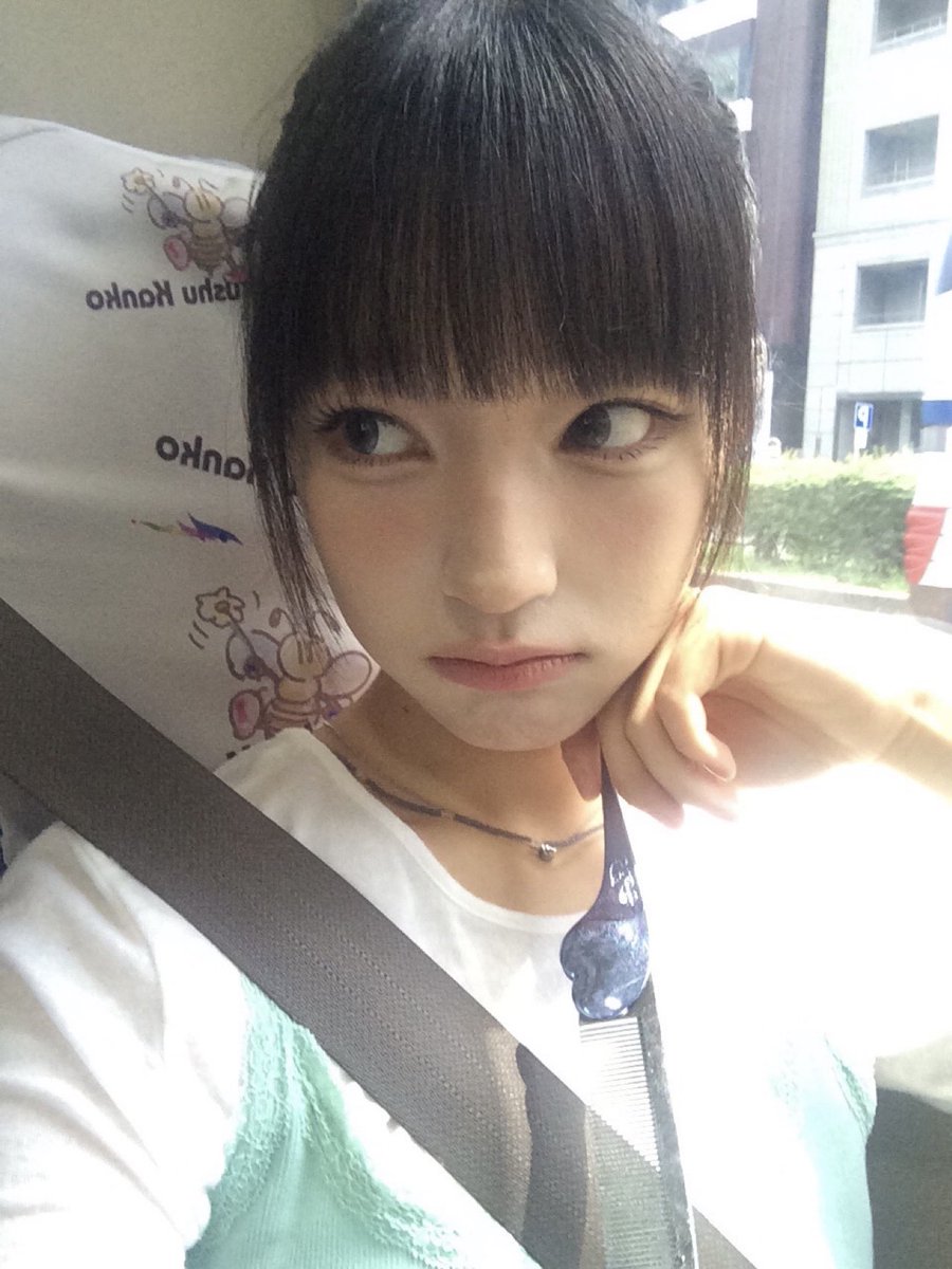 UNIS_offcl's tweet photo. あつ~~~~~~

#UNIS #유니스
#YUNHA #방윤하 https://t.co/sjdJ6ClyGT