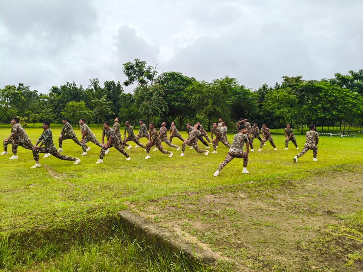 DigopsJiribam's tweet photo. "Jab duniya so rahi hoti, tab champions apni training kar rhe hote hain"
# QAT Commandos https://t.co/JUvAfnnerm
