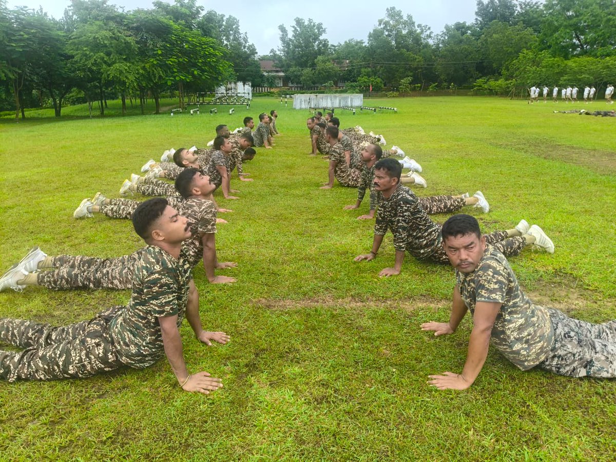 DigopsJiribam's tweet photo. "Jab duniya so rahi hoti, tab champions apni training kar rhe hote hain"
# QAT Commandos https://t.co/JUvAfnnerm