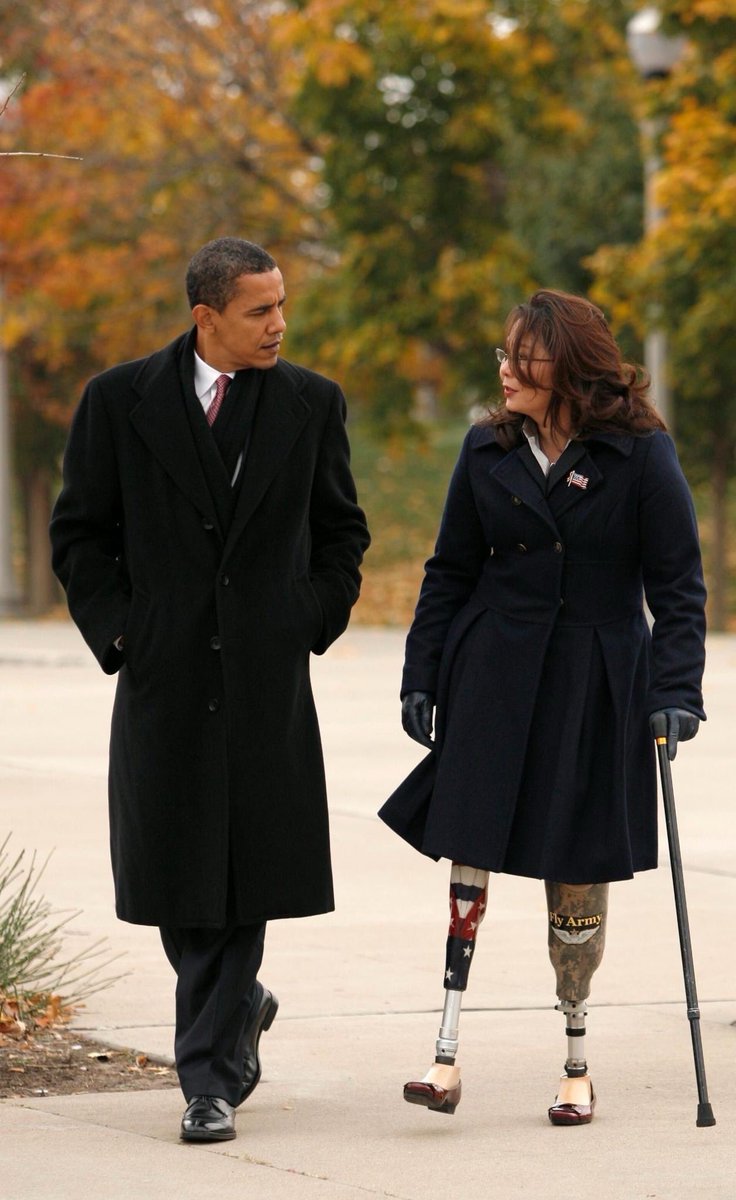 SenDuckworth's tweet photo. Happy birthday to one of Illinois’s greatest. https://t.co/Z7ITY7nv9Y