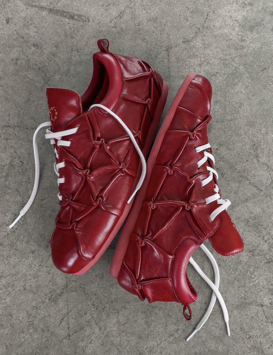 HardestFitPics's tweet photo. New kicks by Badson https://t.co/UarfhA8Fgi