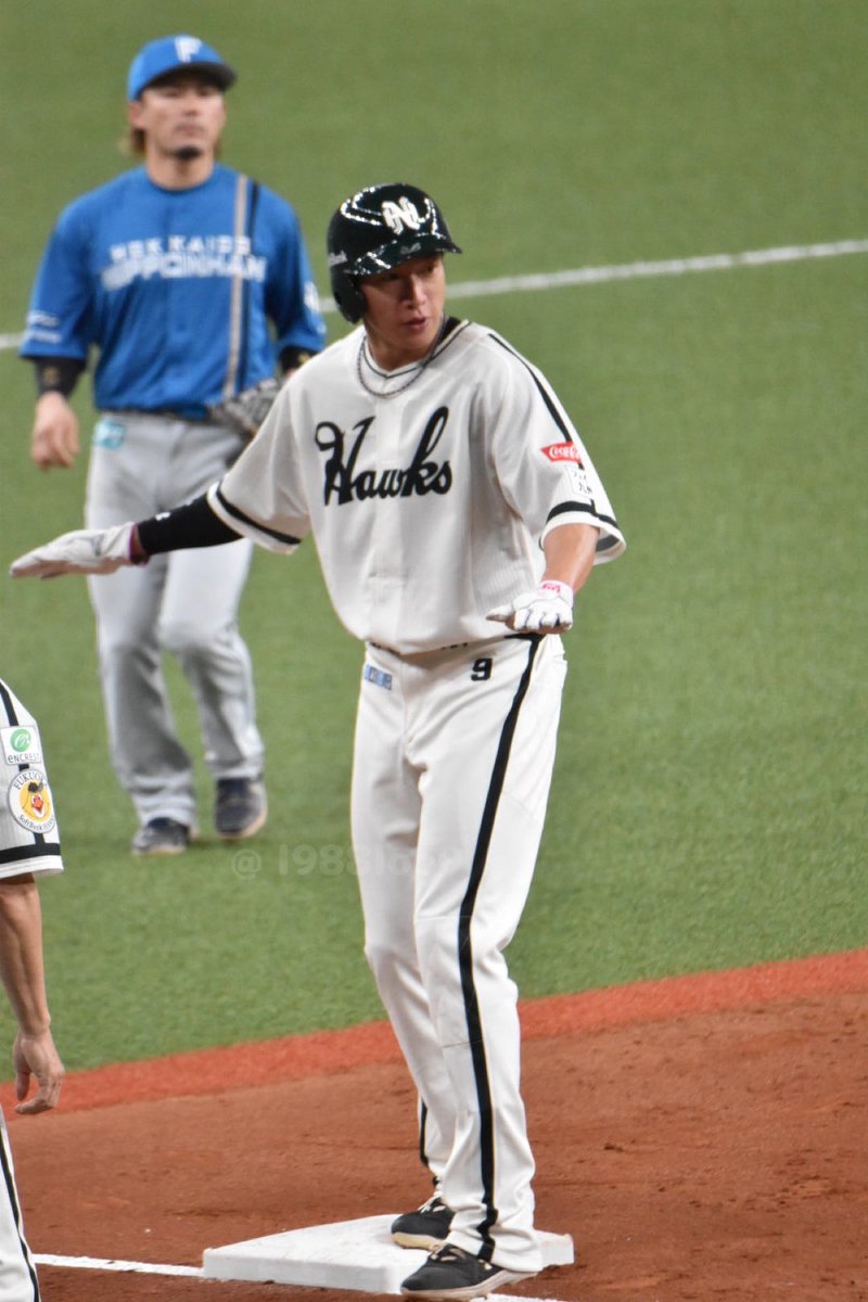 l988loo9's tweet photo. セーフセーフしてた _( ˙꒳˙  )_ 
��� ⠀ ⠀ ⠀ ⠀ ⠀
2026.08.04 #sbhawks #柳田悠岐 https://t.co/GEqsHFLAOe
