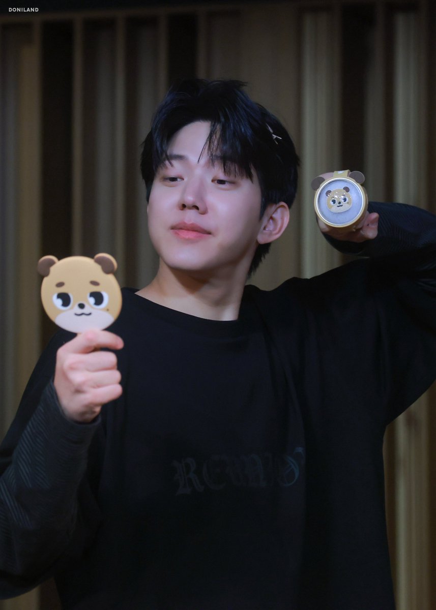 luckyfdw825's tweet photo. 얘들아!!!!!!₩
나 사실..
.
.
.
.
.
.
.

“도운이가 정말 좋다” https://t.co/68s3ZGlBMP