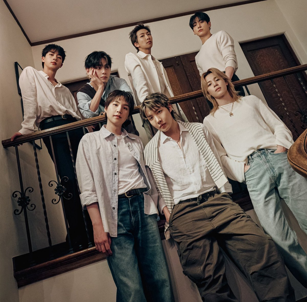 BTSxBRAZIL's tweet photo. ✨️ O BTS se junta ao Bad Bunny, Taylor Swift e a Olivia Rodrigo como os únicos artistas da história a ter um álbum alcançando 4 bilhões de reproduções no Spotify em menos de 140 dias! https://t.co/pRFO3n4WRa