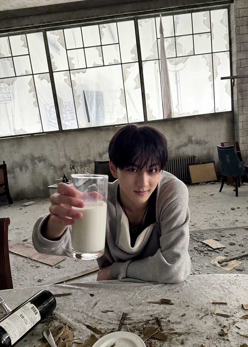 jungwonfeeds tweet picture