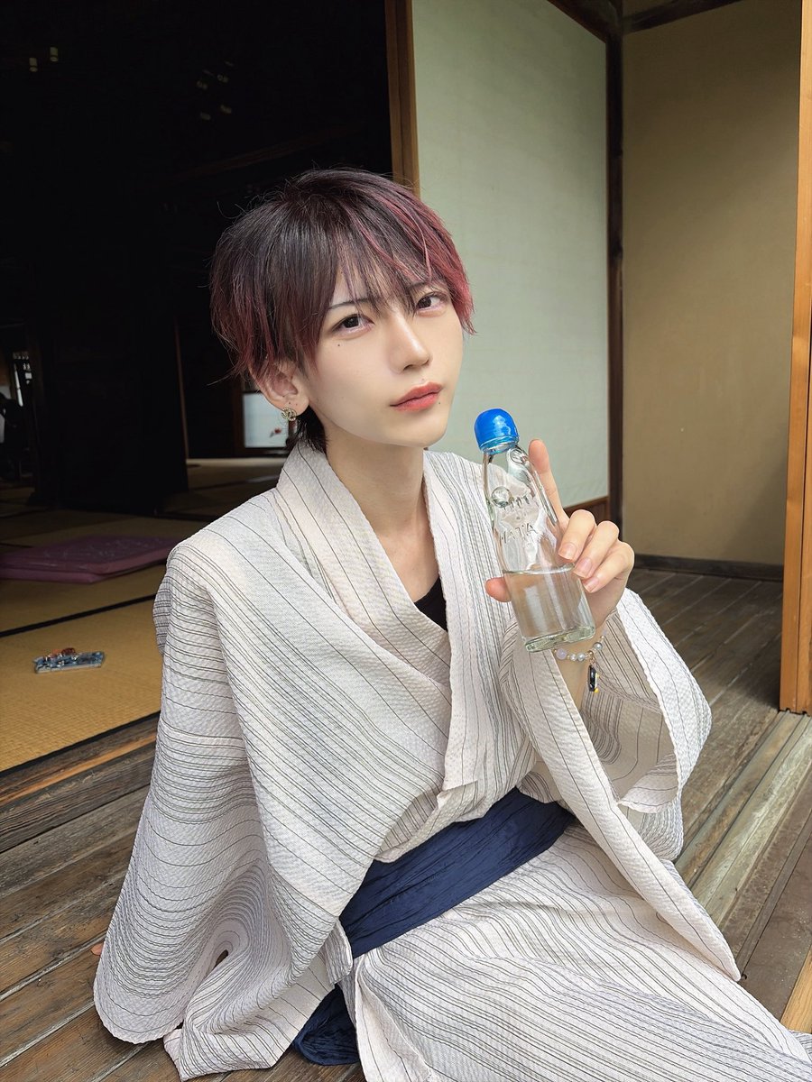 Astral_tsubasa's tweet photo. あつい。 https://t.co/fRxeJ9vsZ6